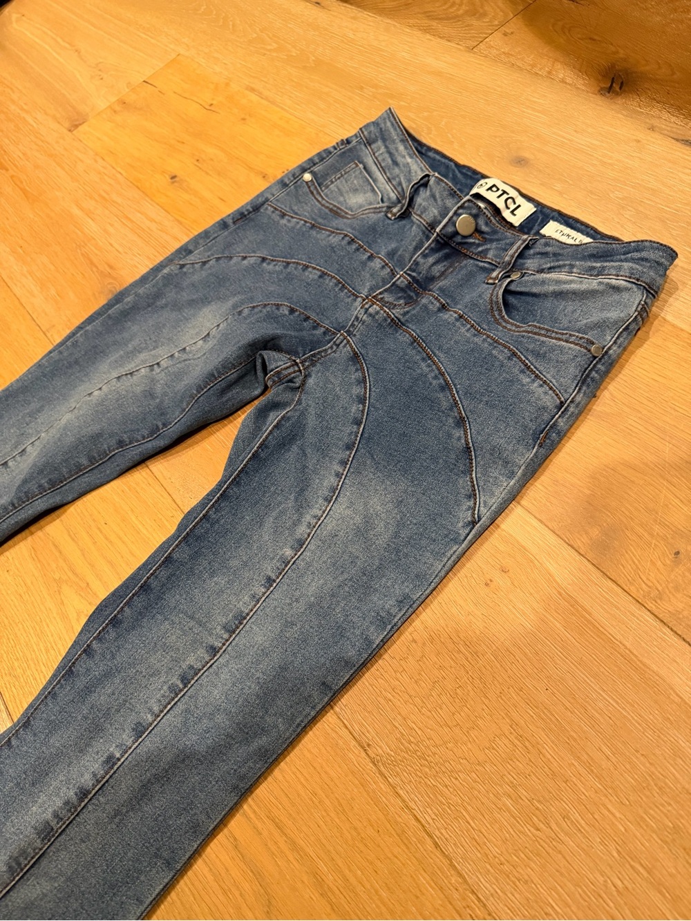 PTCL Ethical Denim Flare Seamed Women’s Jeans Size 25 unique! - Picture 4 of 14